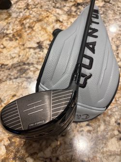 Callaway Quantum Golf Driver with Headcover