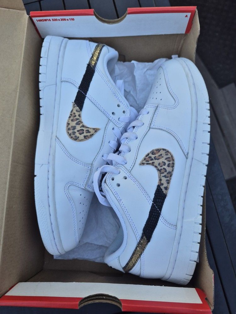Women Nike Dunk Size 10