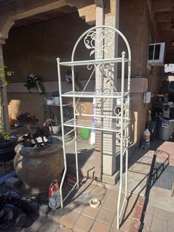White Metal Bakers Rack with Scrollwork