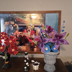 Carnivorous Plant & Beetlejuice Halloween Decor