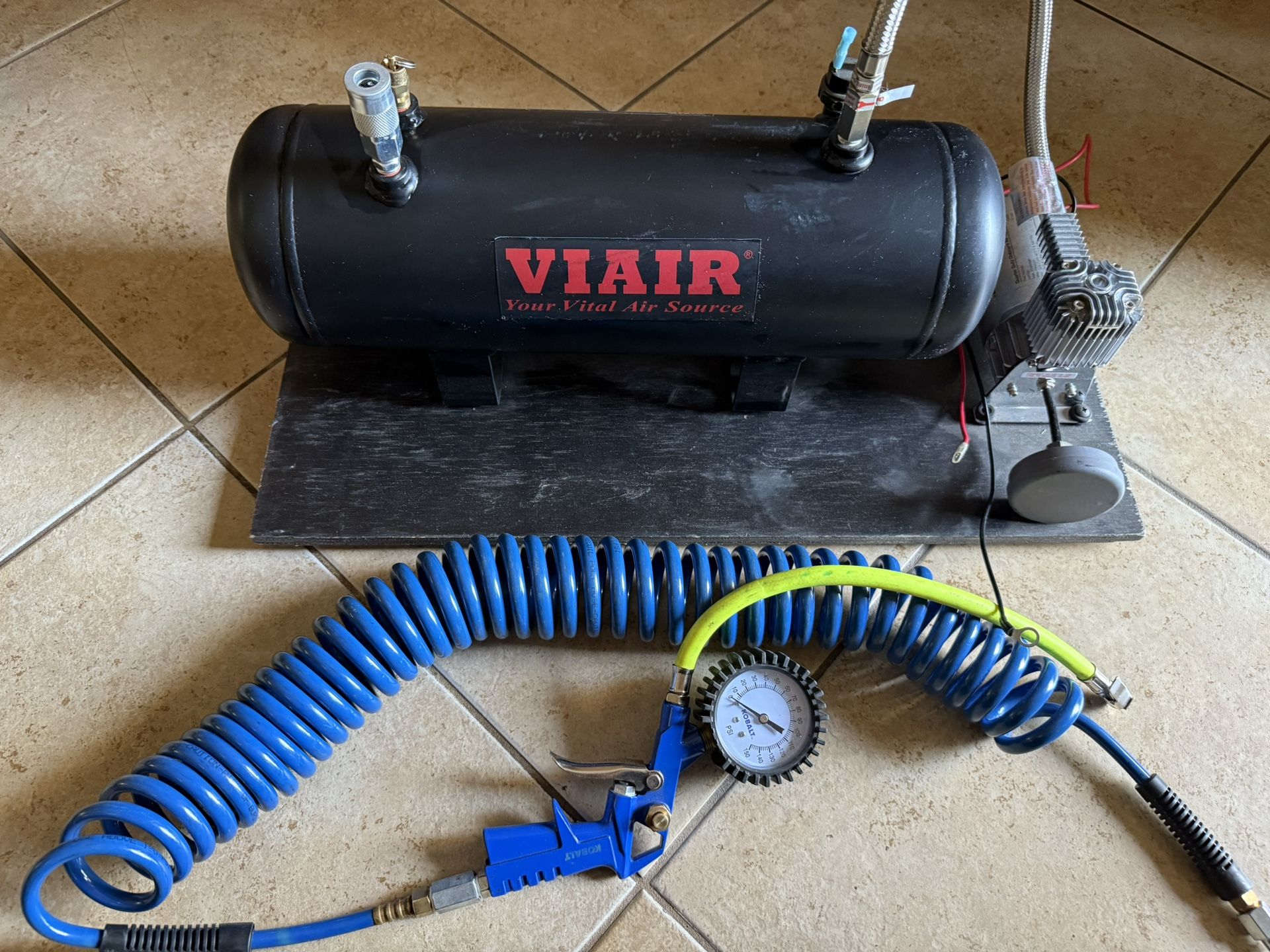 VIAIR Air compressor system