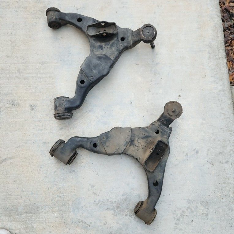 2005-2015 Toyota Tacoma Lower Control Arms