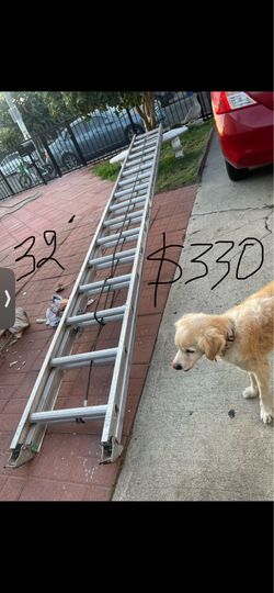 Excellent condition, 32 feet and more sizes available aluminum extension, Ladders
