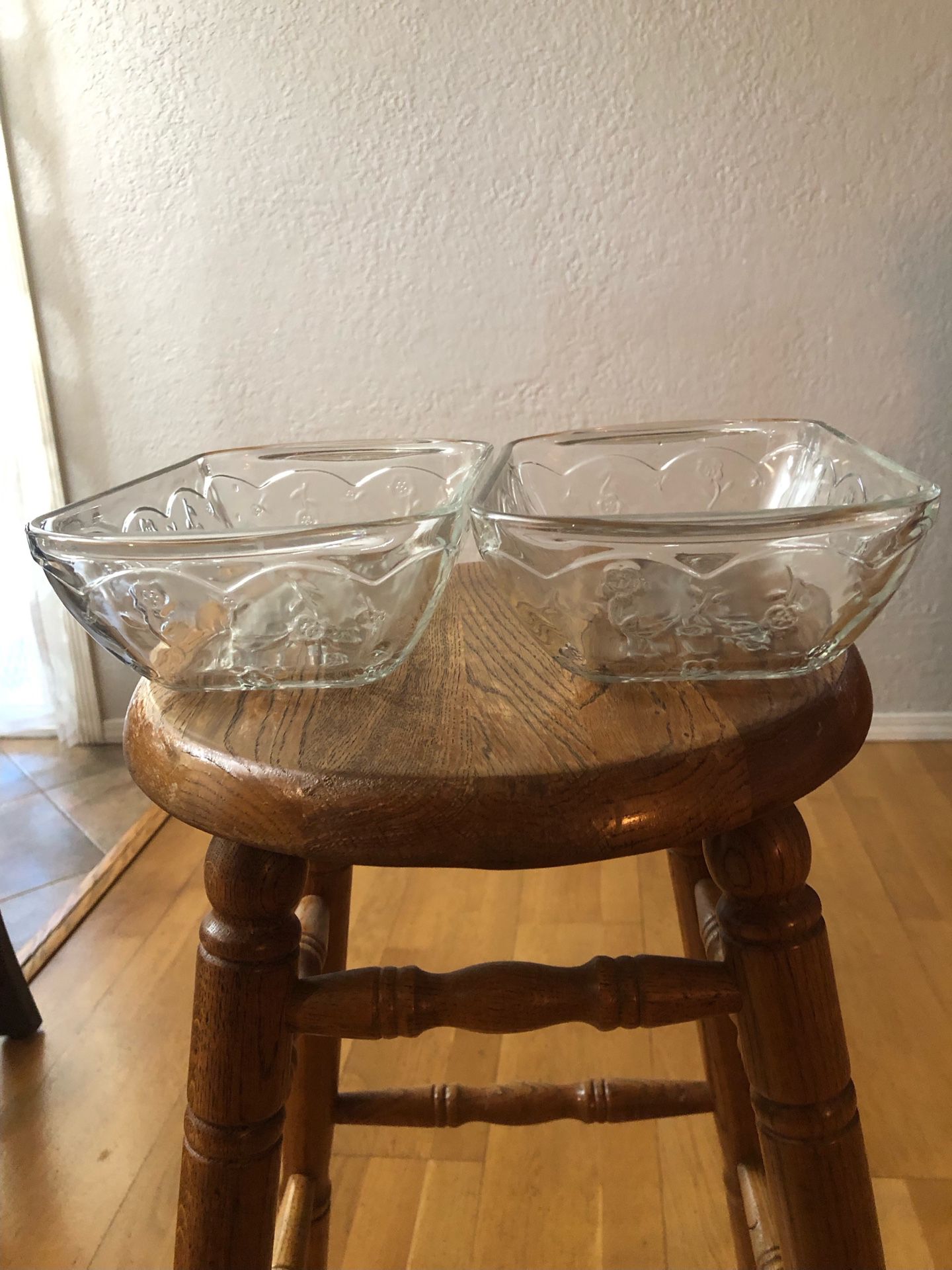 2 - Médium Glass Bowl 
