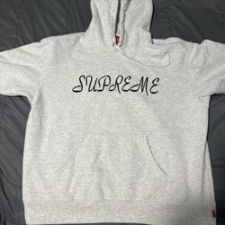 Supreme Hoodie 
