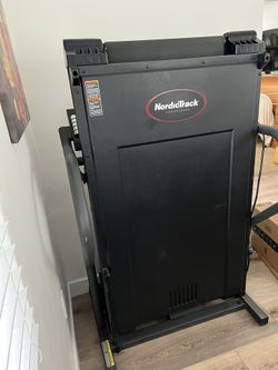 NordicTrack Powertread 2000 Treadmill Excellent Condition for Sale in Long Beach CA OfferUp