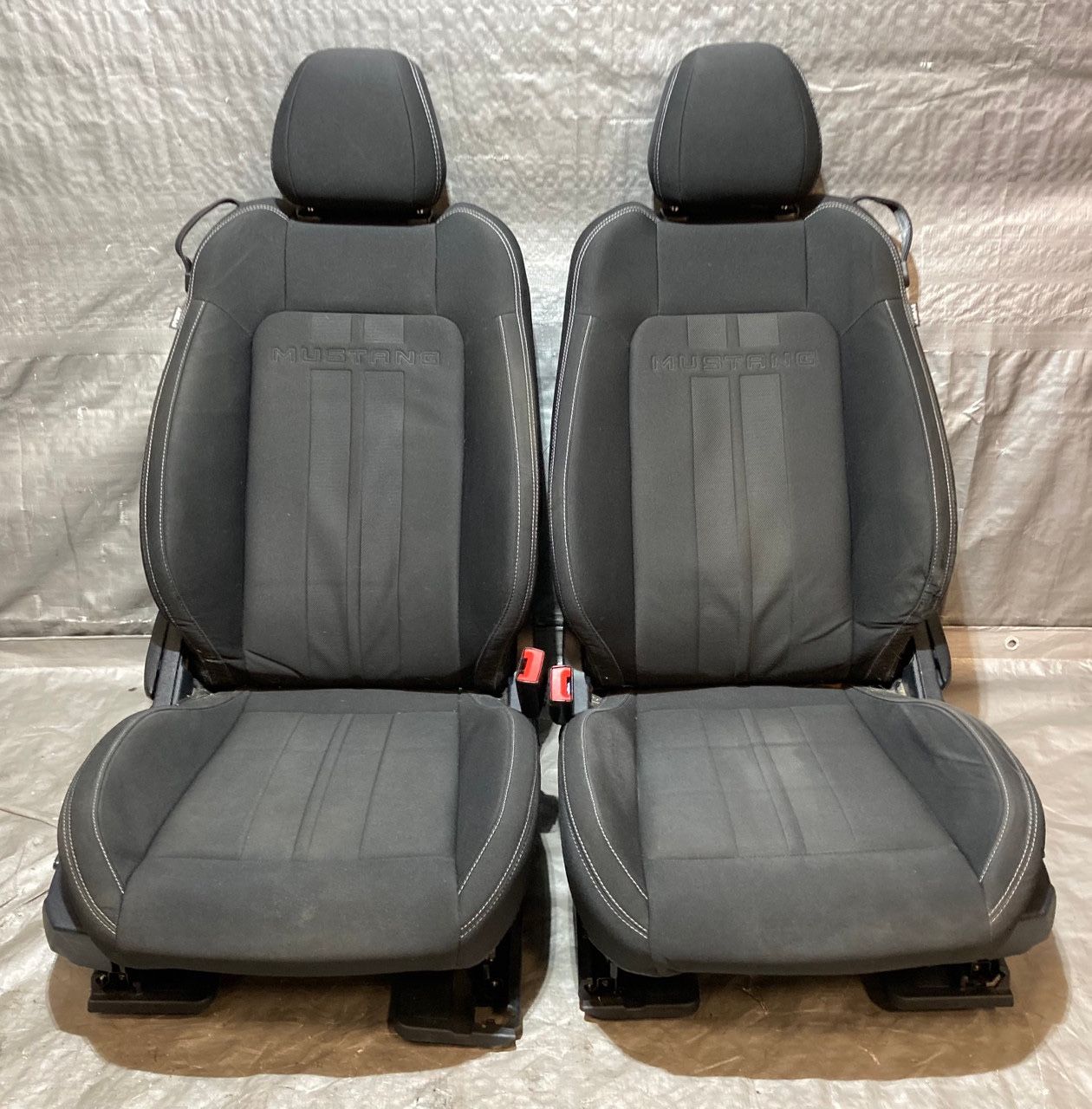 2018 Ford GT Front Cloth Seats