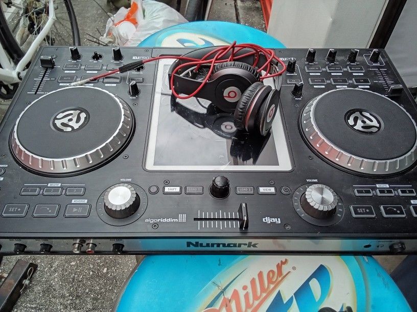 Idj Numark With Ipad