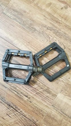 Wellgo Flat Pedals