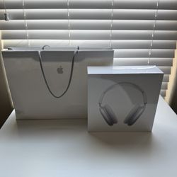 AirPod Max (Brand New) 