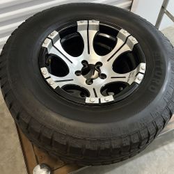 15 Inch Rims w/tires 31/10.5/R15LT (x4)