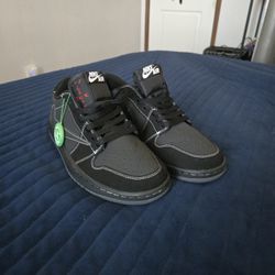 Travis Scott Jordan 1s low 