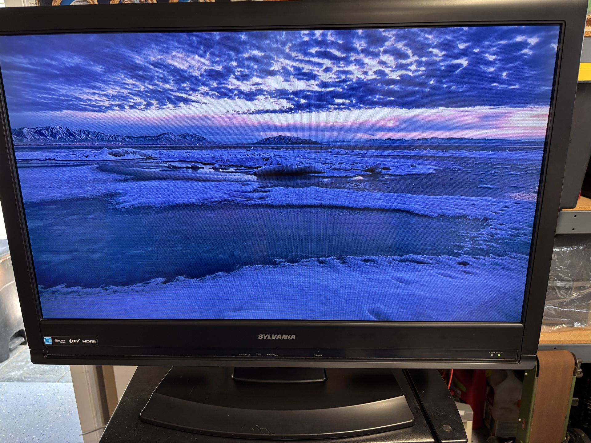 Sylvania LC320SL1 32-inch 720p LCD HDTV