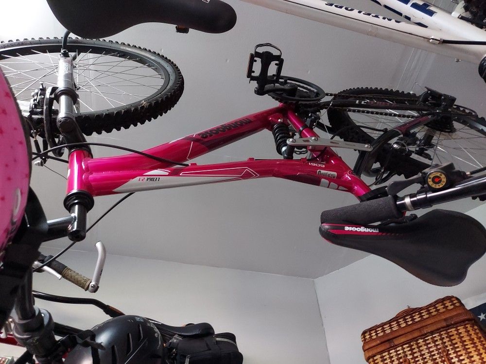 Full Suspension Mongoose 21 Speed