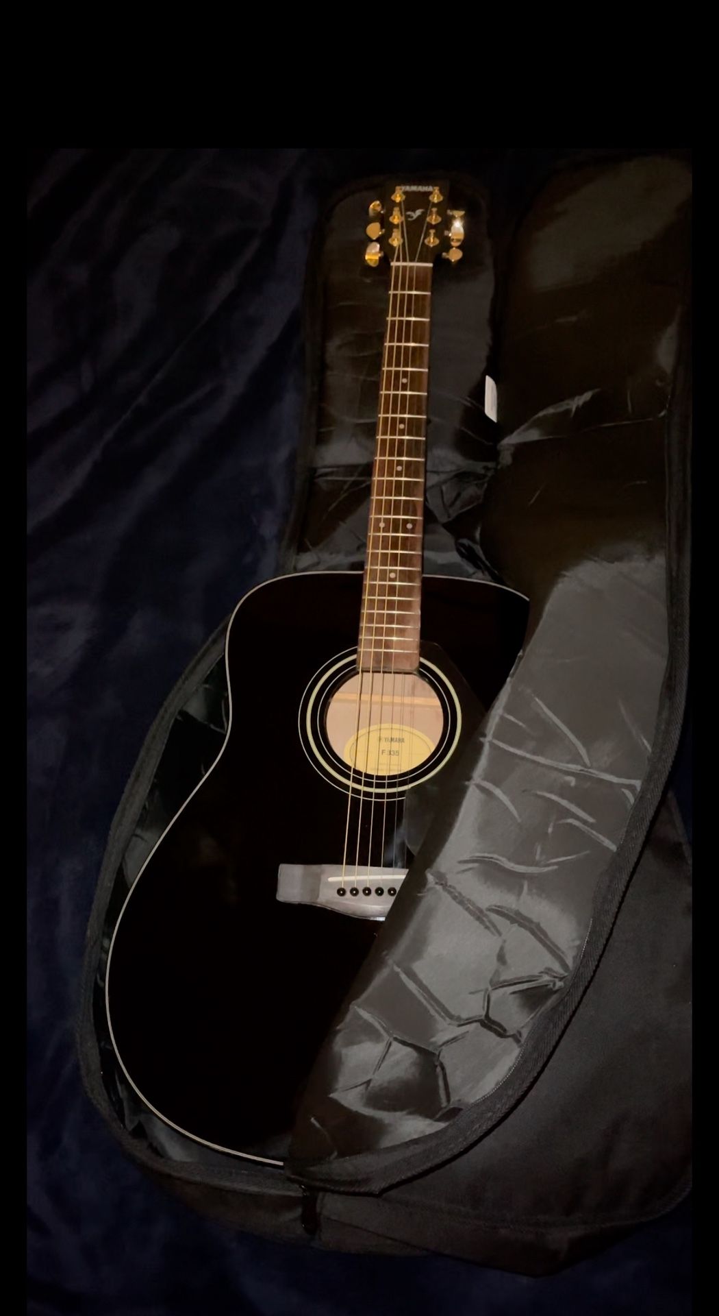 Yamaha F335  Acoustic Guitar 