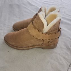Ugg Bootie shoes Size 6