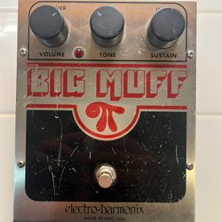 EHX Big Muff Pi fuzz pedal