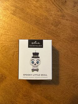 Hallmark Keepsake Spooky Little Skull