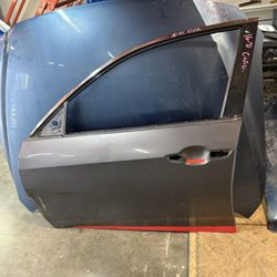 2016 - 2019 Honda Civic Left Front Door 