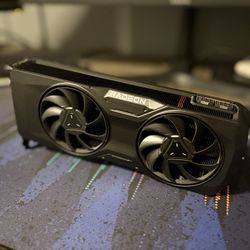 AMD Radeon RX 7800 XT (AMD Reference Design) – 16GB – Like New – Box Included