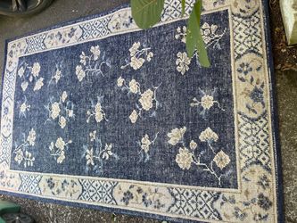 Area rug