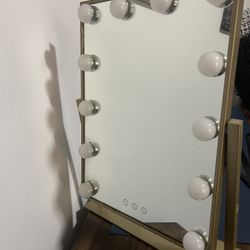 Mirror 