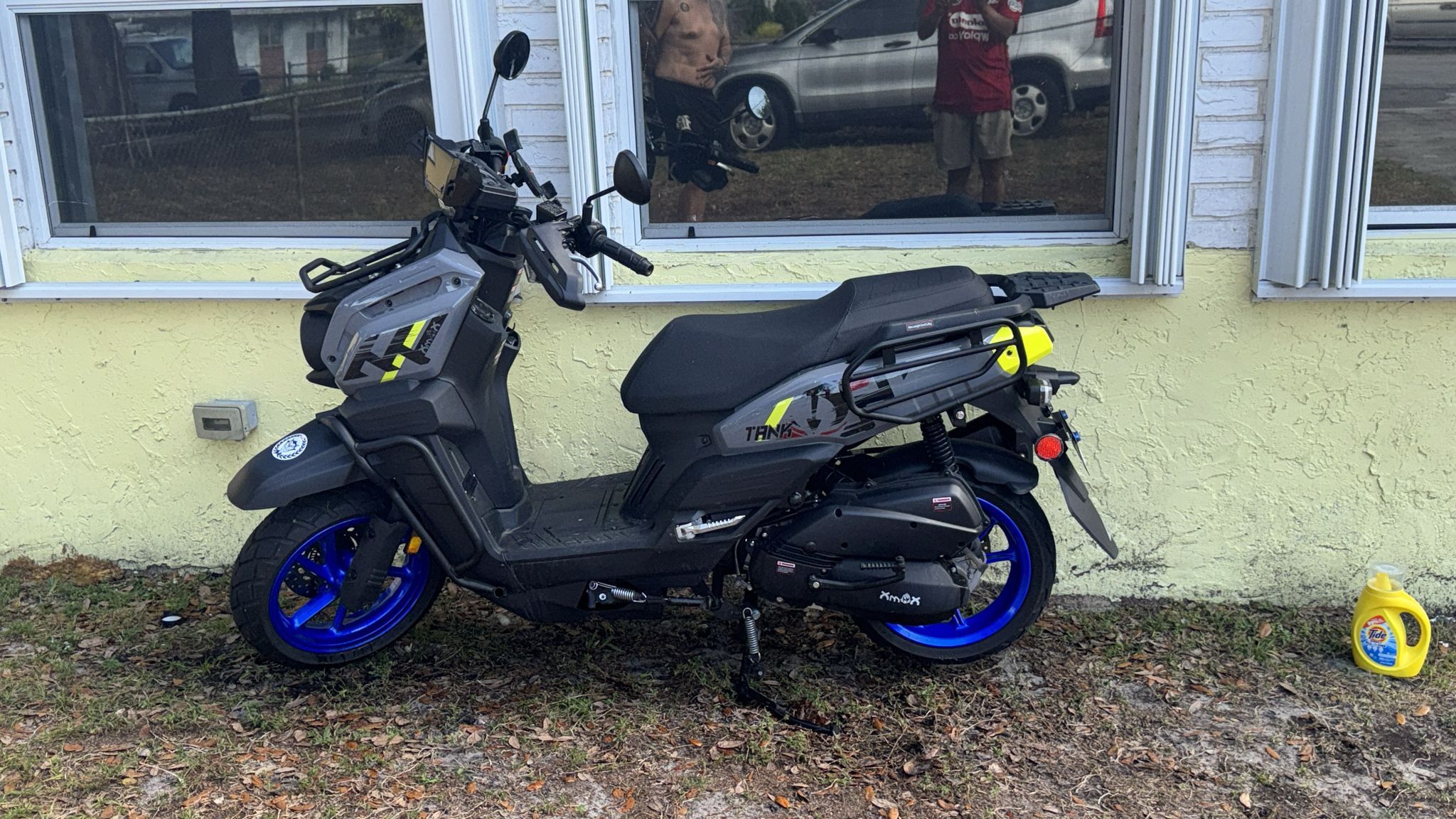 NOT FREE 2024 Tank 200cc Scooter