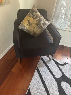 Black Chair