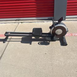 Row Machine. 