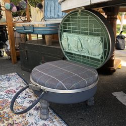 Vintage suitcase pet bed