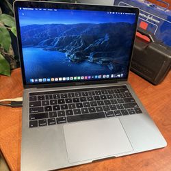 2017 MacBook Pro 256 GB