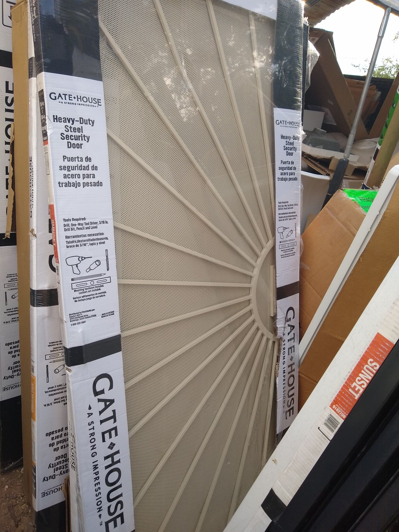 Brand new Gatehouse Sunset Almond 36"Security Door w/perf metal screen - $140 (grant and I-10)