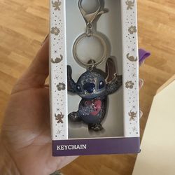 ✨ Stitch Swarovski crystal keychain Disney new in box