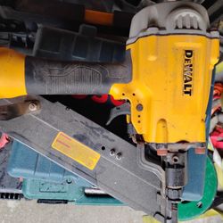 DeWalt Air Nail Gun