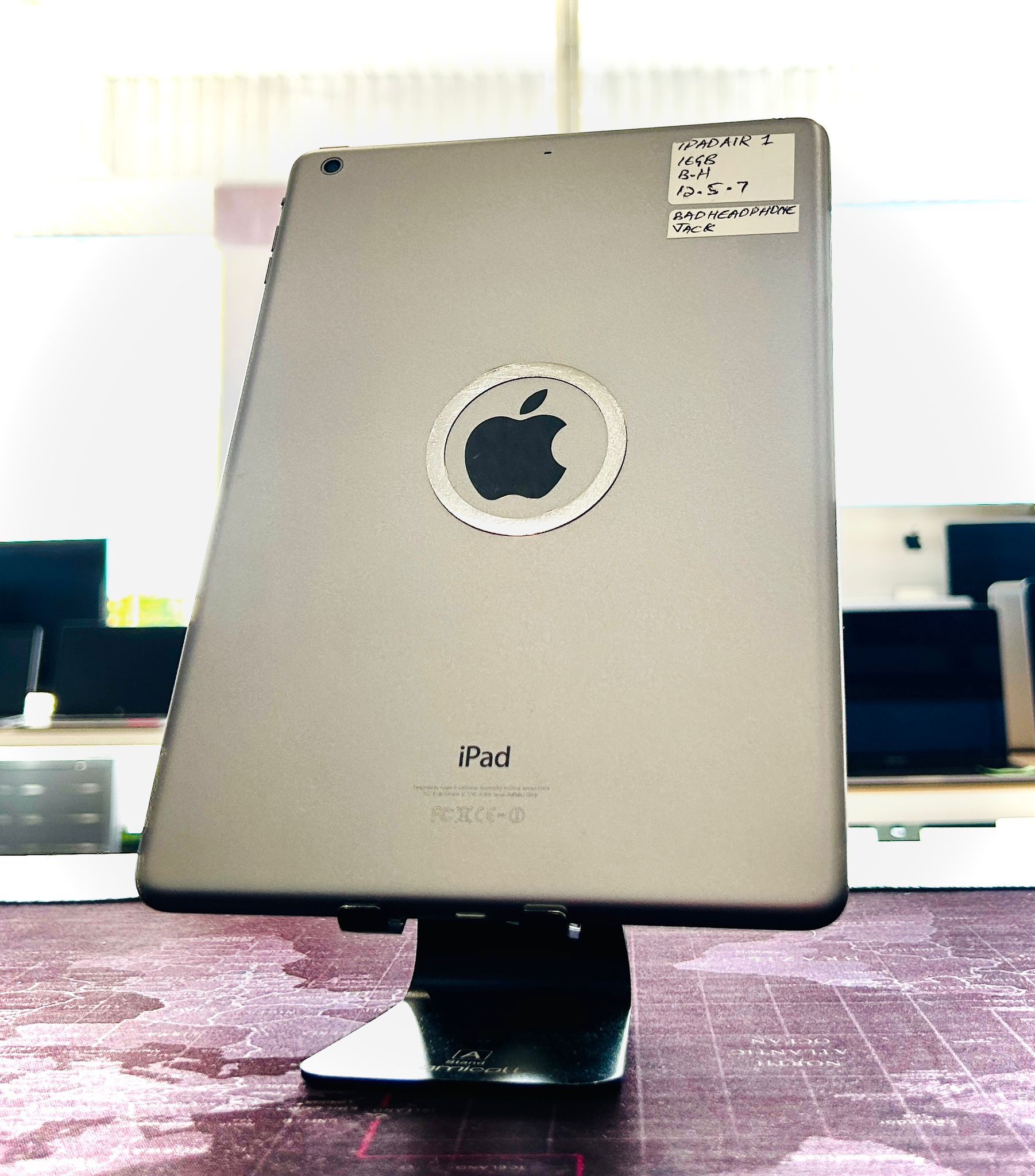 Apple iPad Air 1st Gen 9.7” 16GB iOs 12