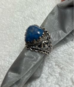 Sterling silver lapis heart ring ￼