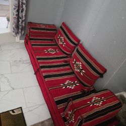 ARABIC COUCHES