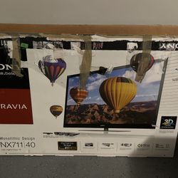 SONY NX711|40 LCD Digital Color TV