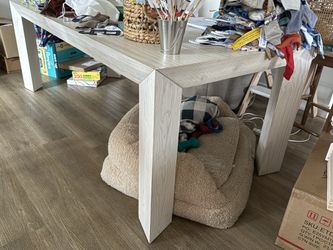CRATE AND BARREL Cali White Pine Dining Table