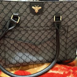 It a Good Size Purse 