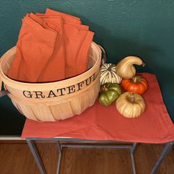 Thanksgiving Decor