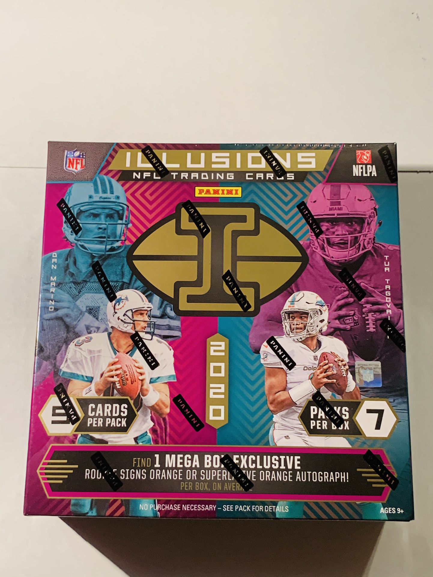2020 NFL Illusions Mega Box