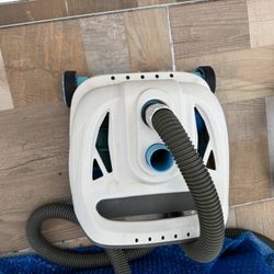 Pool Vacuum 