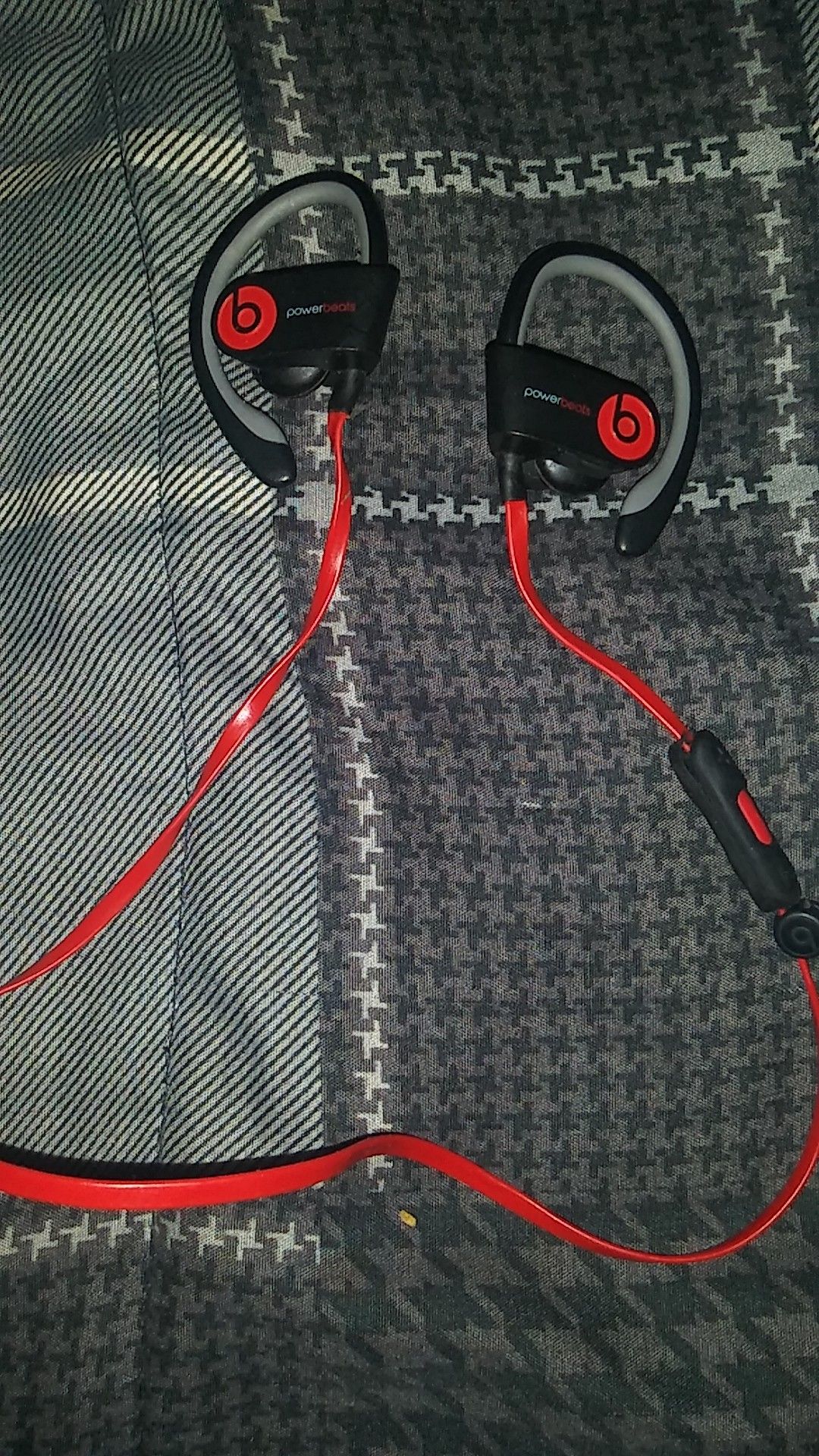 Wireless Powered beats