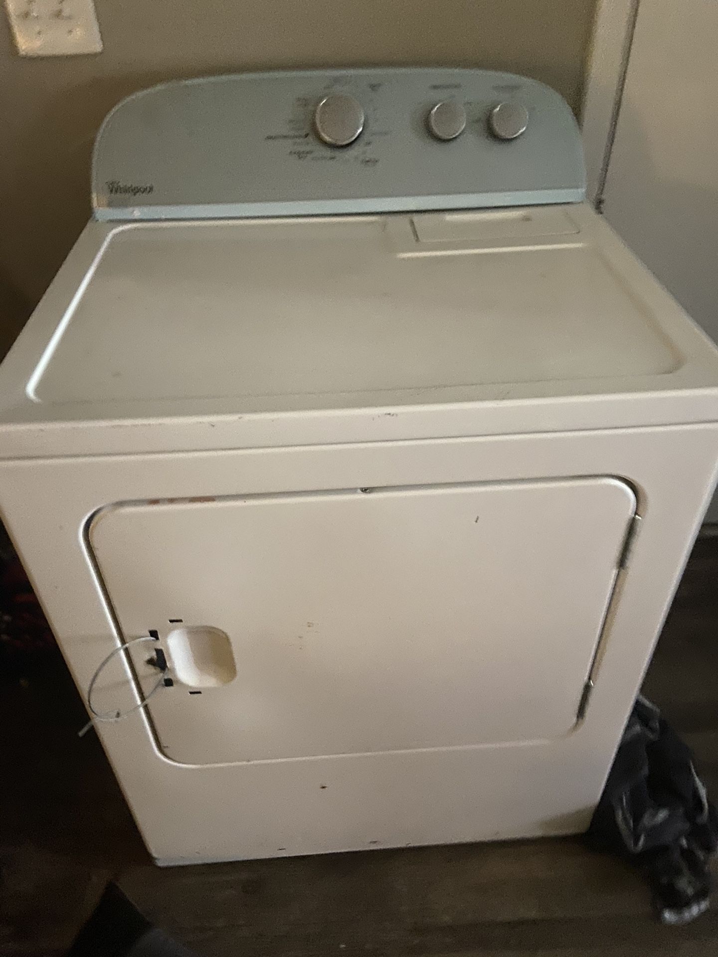 Whirlpool dryer, works great handle broke but works great has the hose’s and everything it needs to work, will trade for small deep freezer 75.00