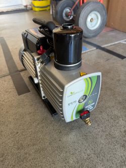 Harvest Right Vacuum Pump 7 CFM Runs Well
