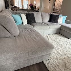 Large U-Shaped Sectional Couch - Grey (Double Chaise)