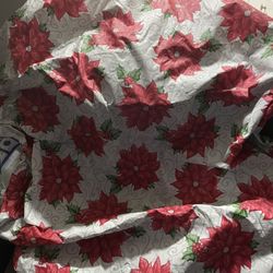 Holiday Winter Christmas Poinsettia Vinyl Tablecloth with Flannel Back Oblong