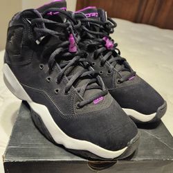 Mens 9.5 Jordans