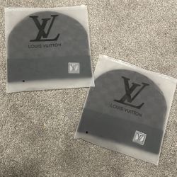 Louis Vuitton Beanie, Black. (CHECK DESC)